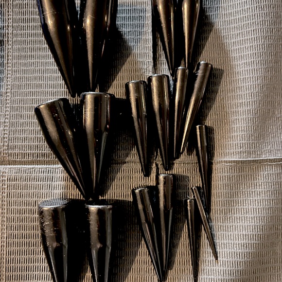 🖤Ear stretching kit🖤 - Picture 1 of 1